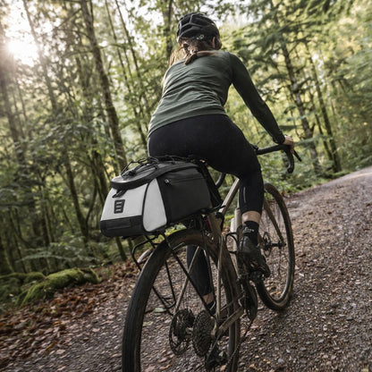 Sacoche rigide compacte pour porte-bagage